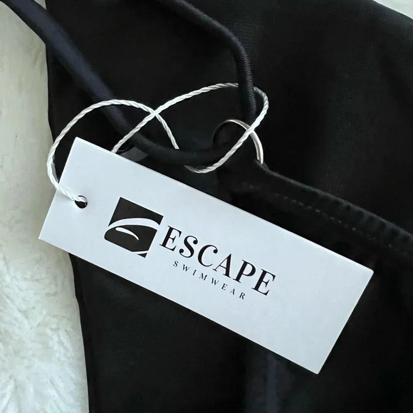 NWT Black One Piece Swimsuit with Belt  Detail and Adjustable Scraps - Picture 3 of 3